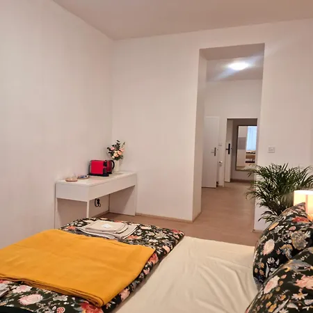 Center - Měšťanský Dům Minoritská