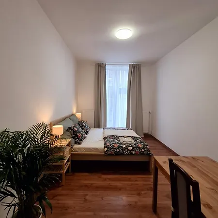 Center - Měšťanský Dům Minoritská