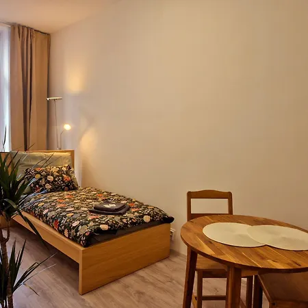 Center - Měšťanský Dům Minoritská Appartamento *
